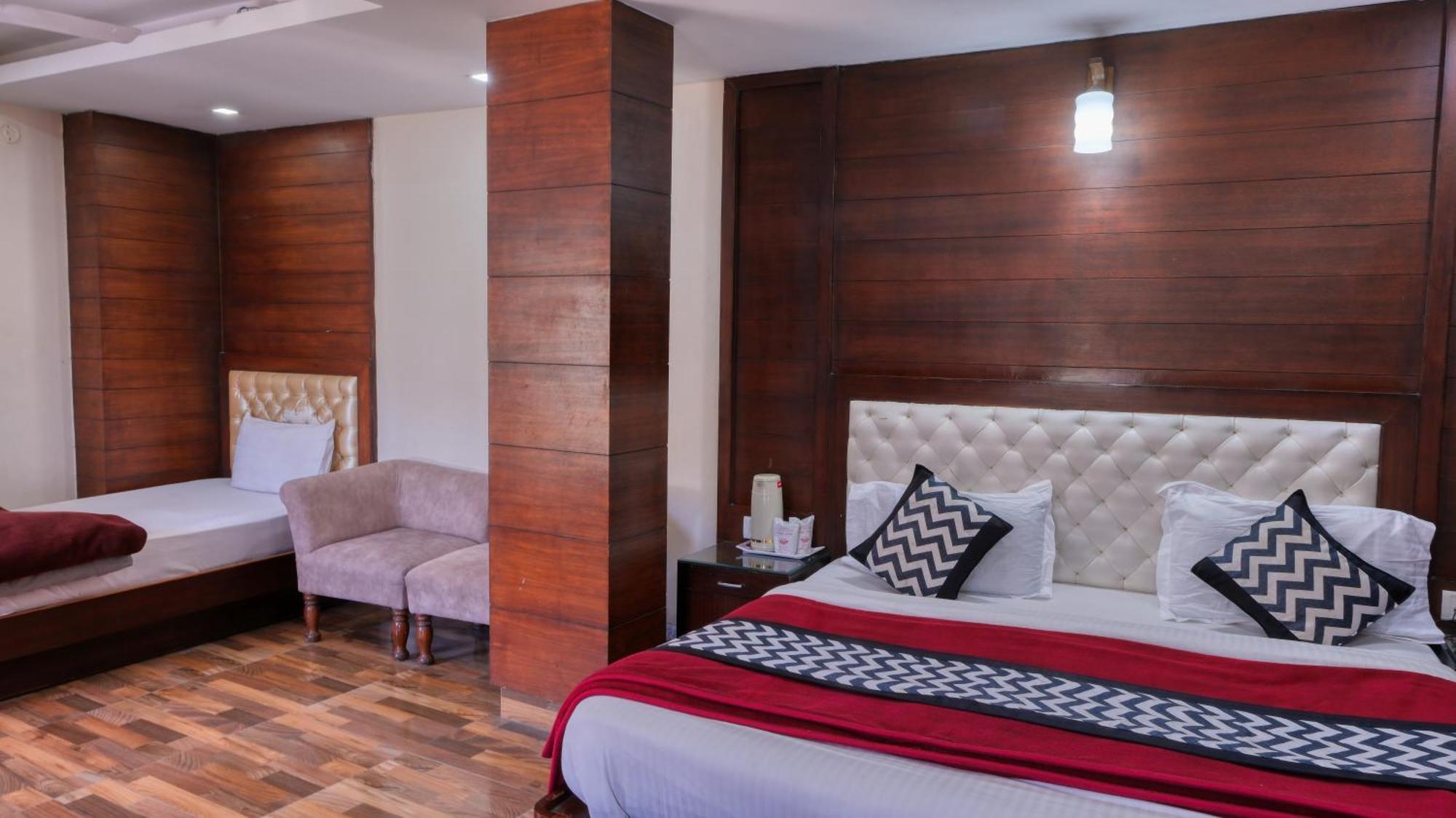 Basera Hotel Mussoorie Exteriör bild