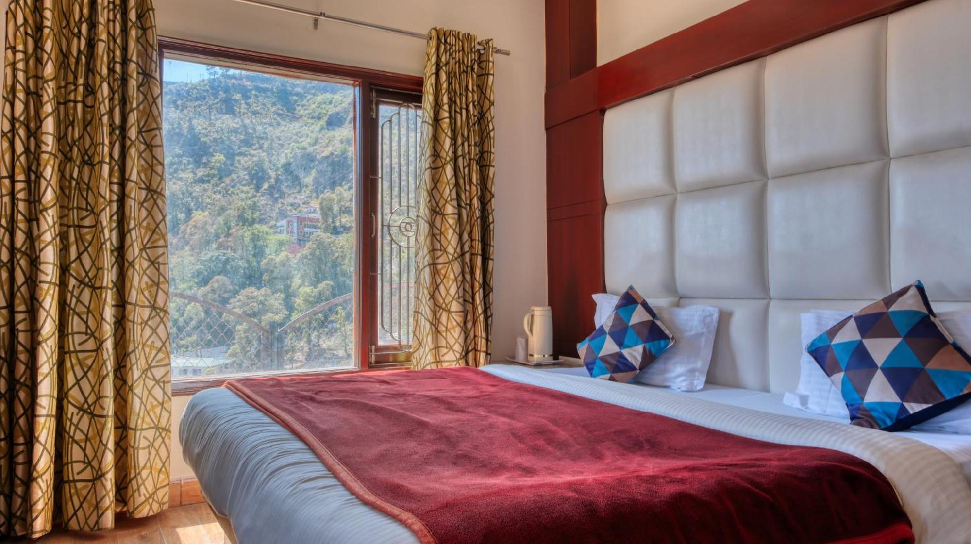 Basera Hotel Mussoorie Exteriör bild