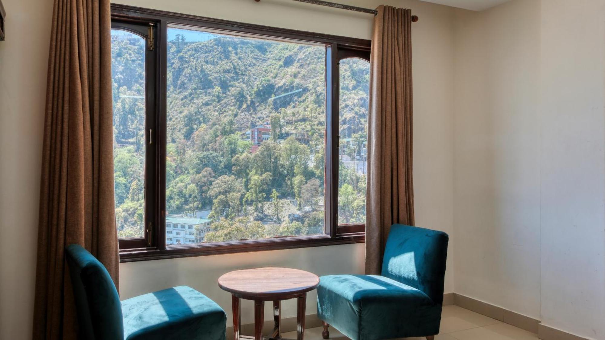 Basera Hotel Mussoorie Exteriör bild