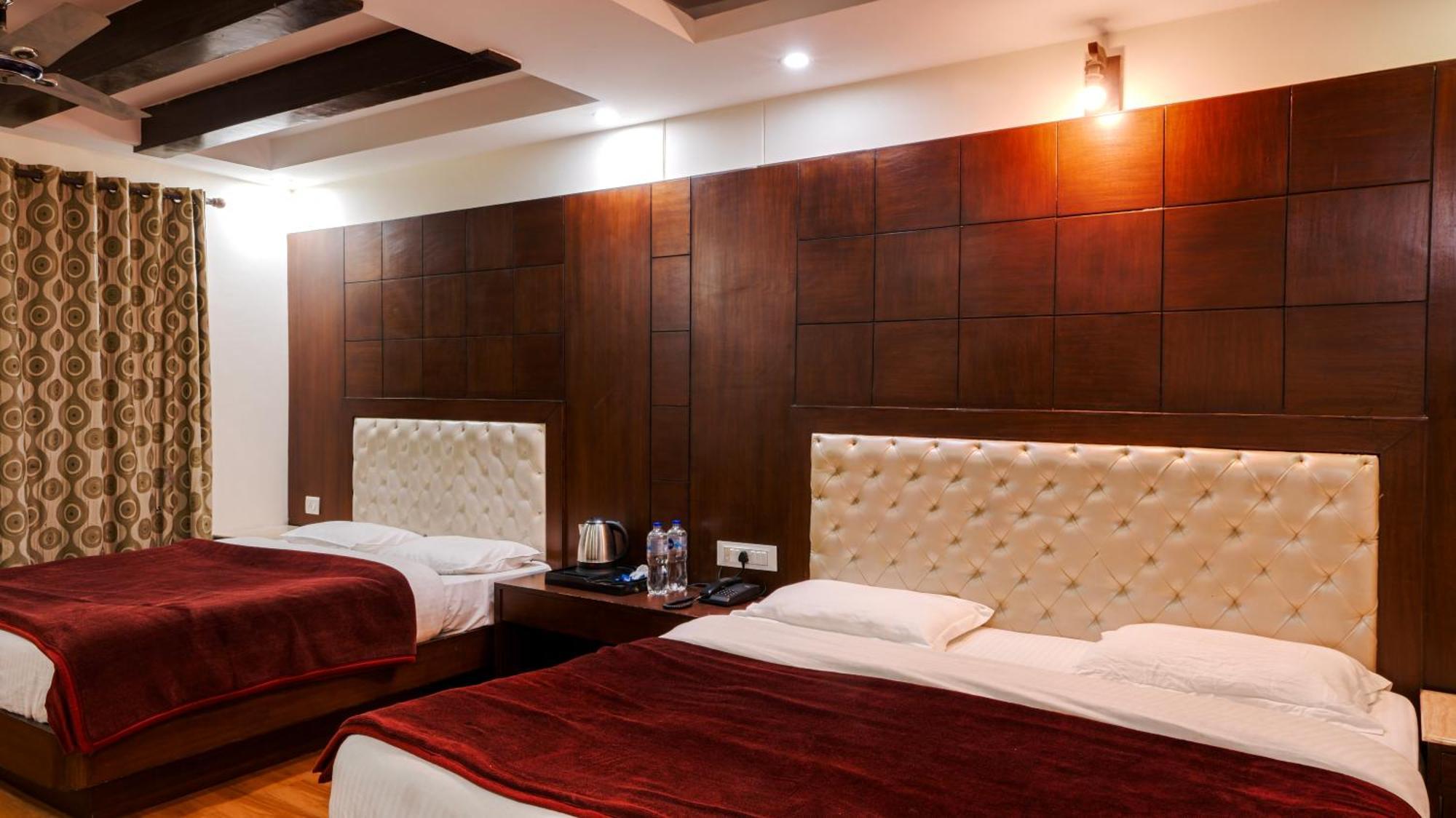 Basera Hotel Mussoorie Exteriör bild