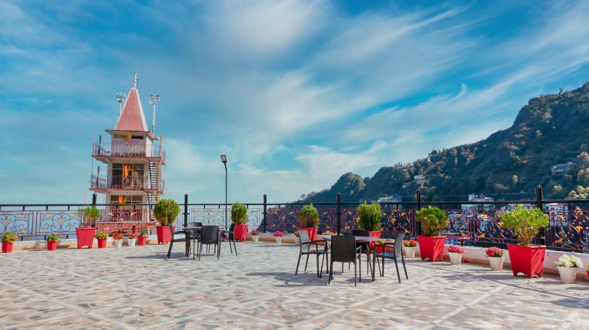 Basera Hotel Mussoorie Exteriör bild