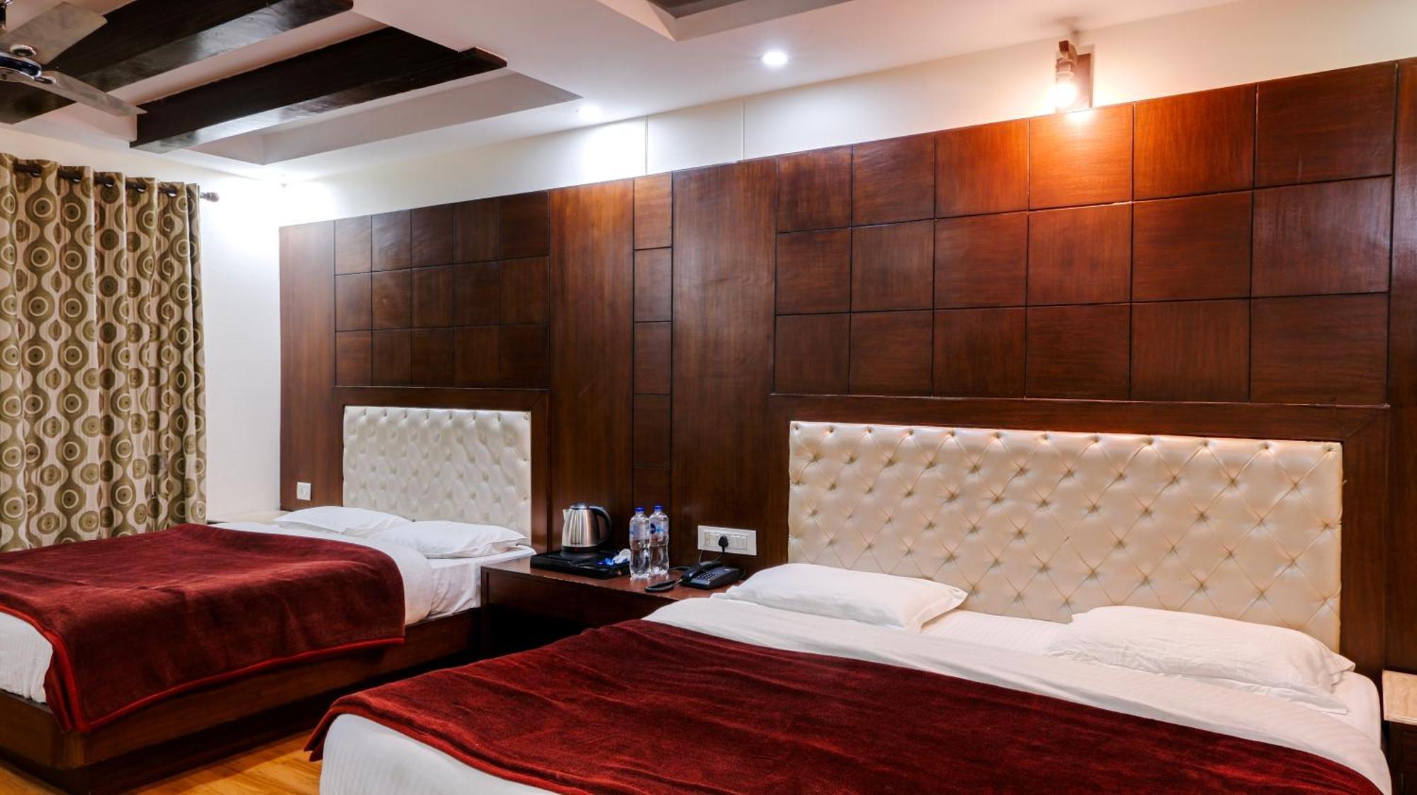 Basera Hotel Mussoorie Exteriör bild