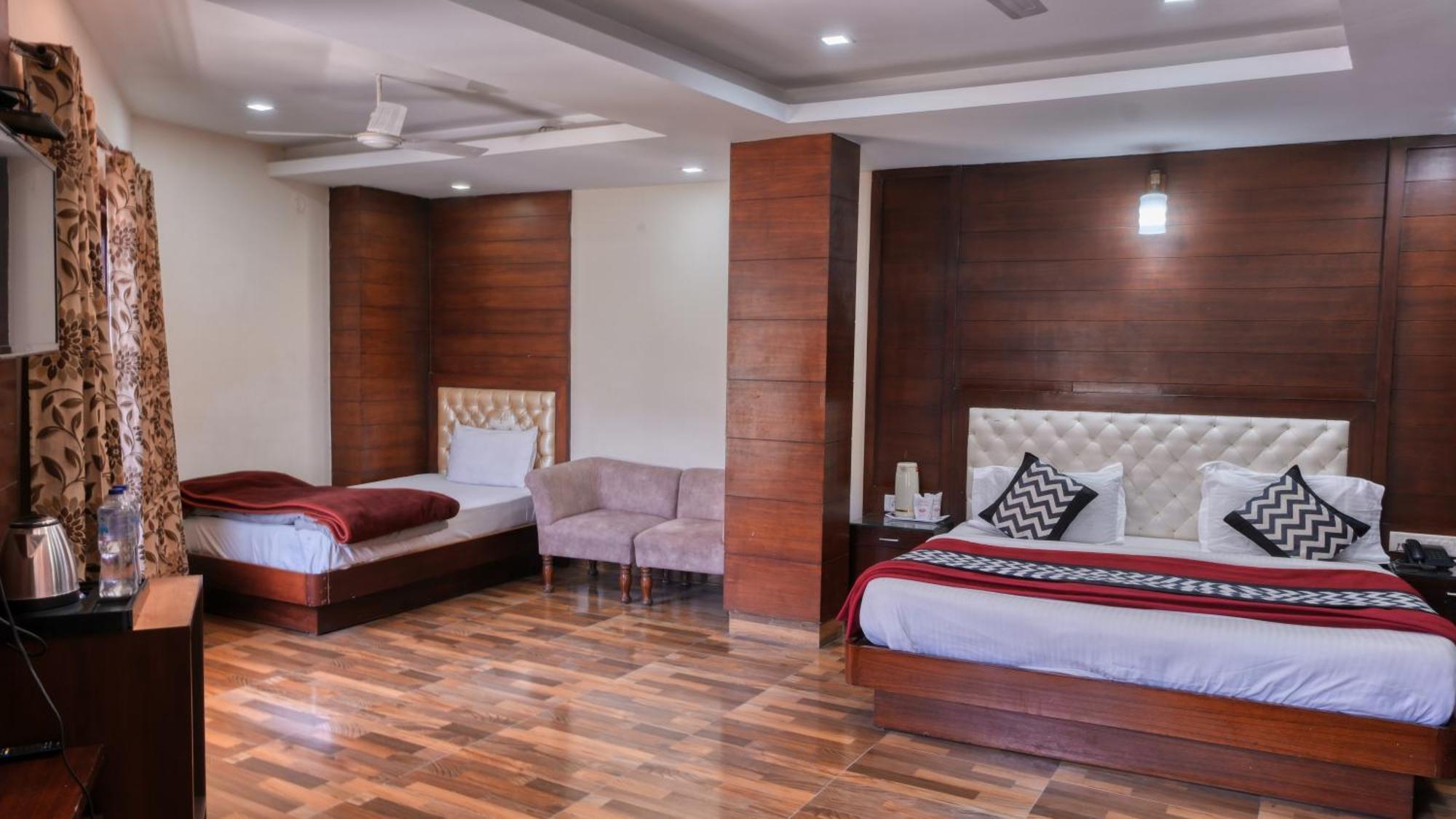 Basera Hotel Mussoorie Exteriör bild