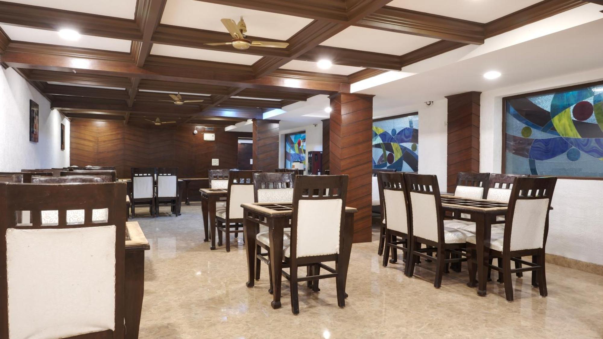 Basera Hotel Mussoorie Exteriör bild